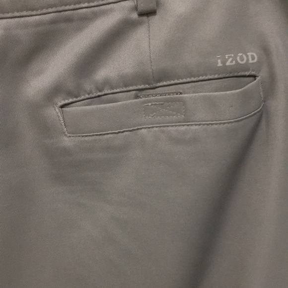Izod Golf Shorts 6 Pockets Cargo Flat Front Lightweight Fast Dry EUC - Picture 6 of 7